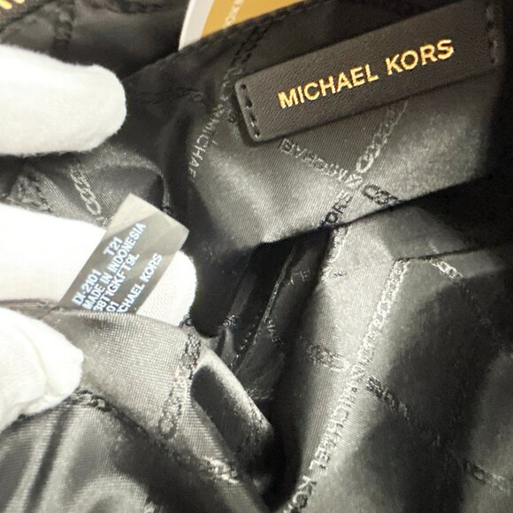 Michael Kors Crossbody Bag - Picture 7 of 10